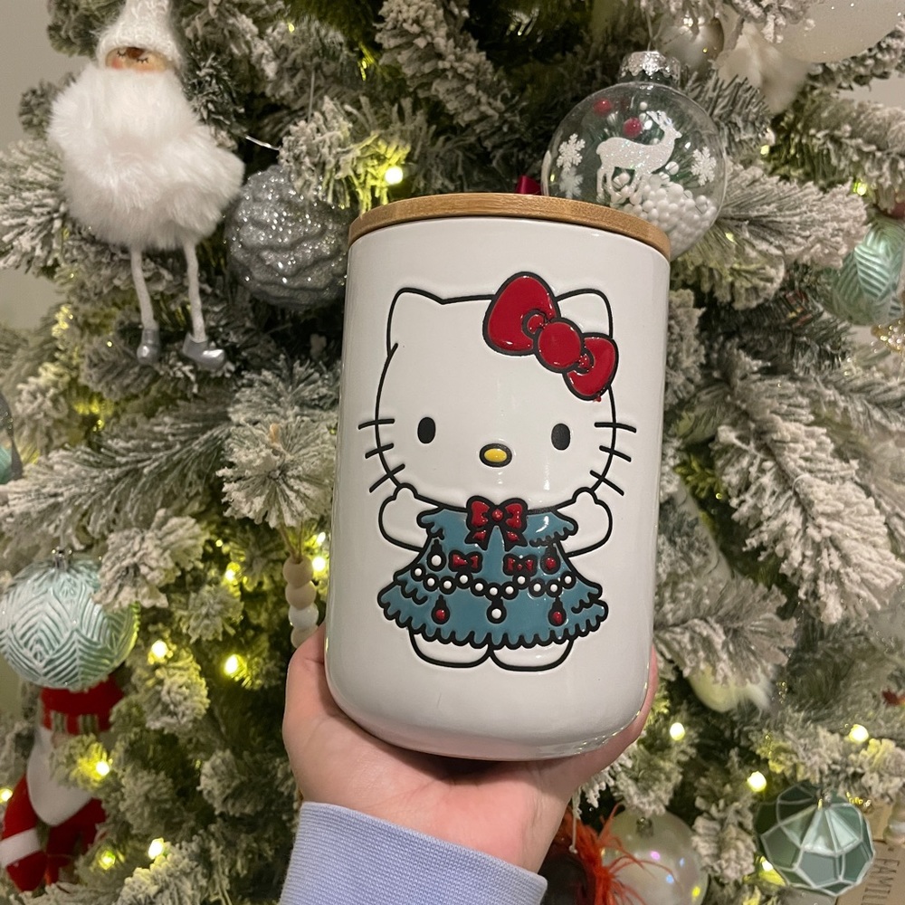 Hello Kitty Christmas Canister